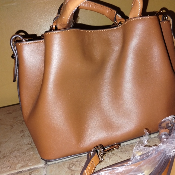 Dooney & Bourke mini Barlow leather bag, never used, out of production - Picture 11 of 12